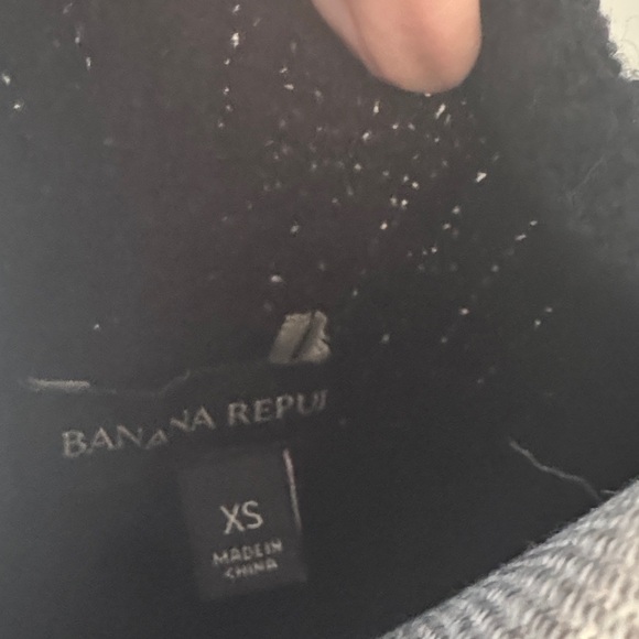 Banana Republic Black Open Sleeveless Turtleneck Sweater - Picture 2 of 8